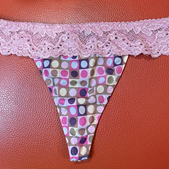 Evidence bra and pants set, size 34A and S/EUR 96sm - Picture 4 of 7